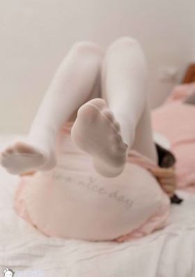 新婚少妇粉嫩浑圆饱满_720完整视频观看